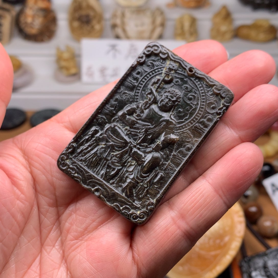 牛骨把件天天都在盘  不动明王