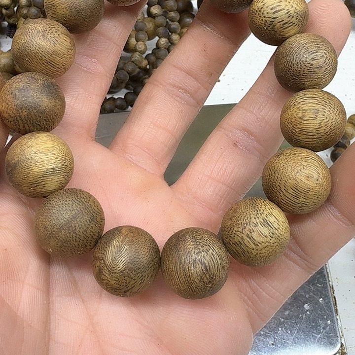 沉香手串陈棋楠圆珠1.5手串一条14克