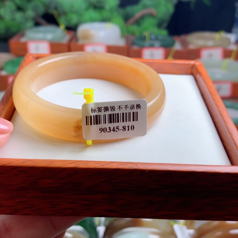 【闪购商品】和田玉手镯未镶嵌54