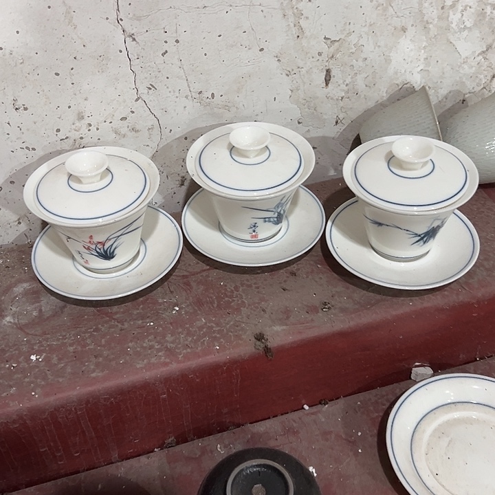 聆***落微瑕茶具介意勿拍