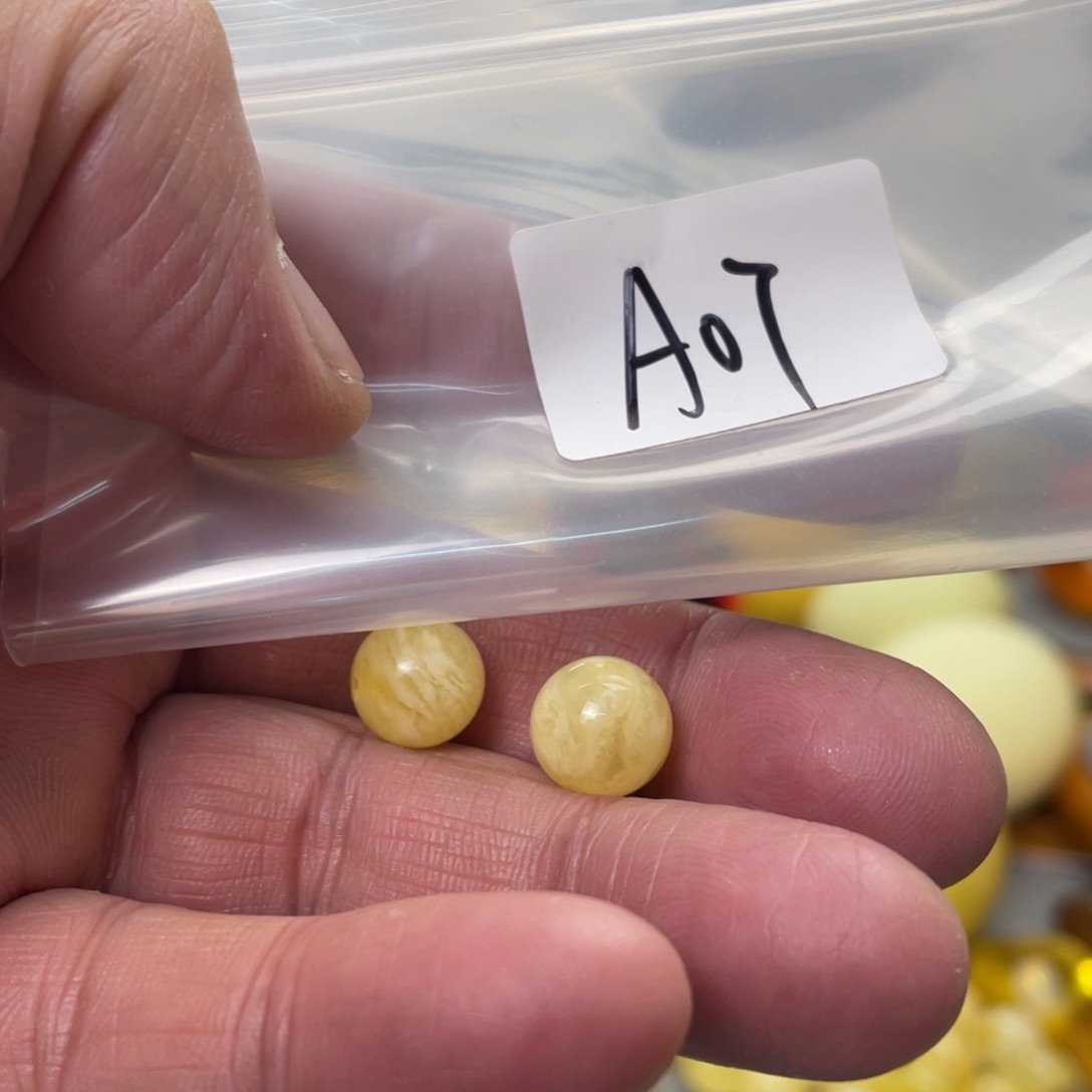 手链琥珀未镶嵌多样性发，发其中一件