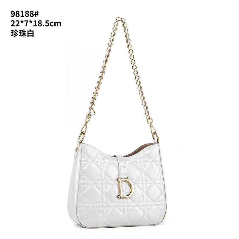 【RAIN.CUN】QYX-98188-珍珠白气质时尚百搭简约斜跨轻奢女包