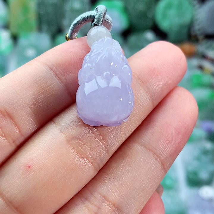 翡翠颈饰未镶嵌天****翡翠