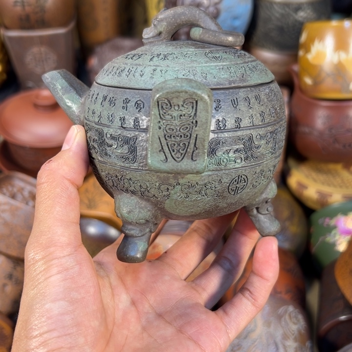 紫砂茶杯宜兴紫杯子