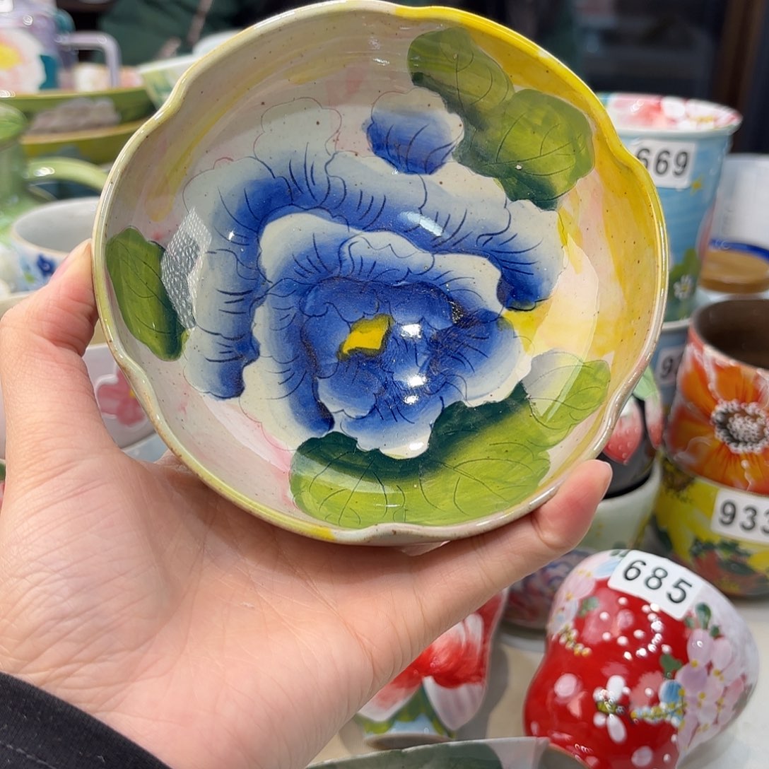 瓷片兔兔好可爱啊我