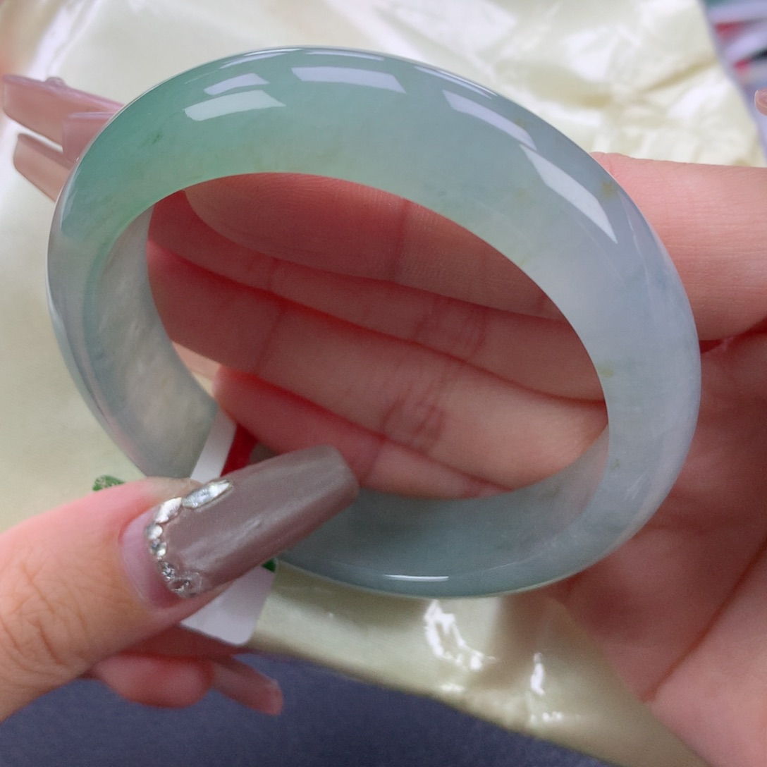 翡翠手镯未镶嵌54.9正圈