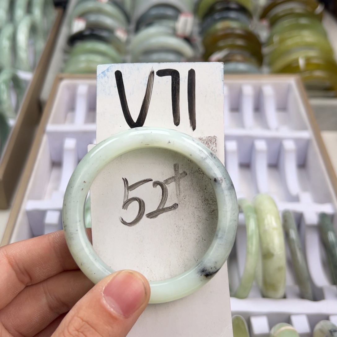 岫玉手镯未镶嵌天然岫玉微瑕