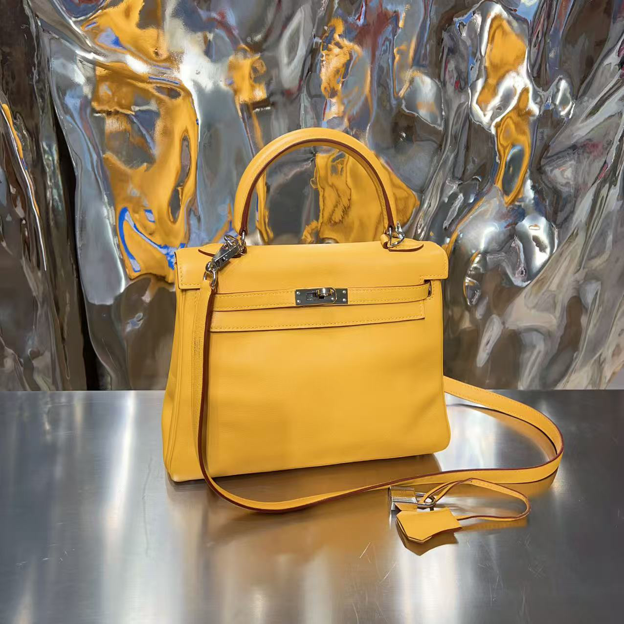 95新 Hermes/爱马仕 99新 Hermes/爱马仕 黄色 Kelly25单肩包 /00