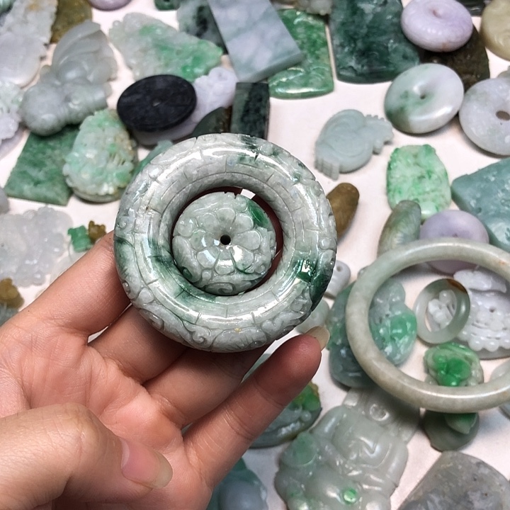 定制翡翠未镶嵌翡翠