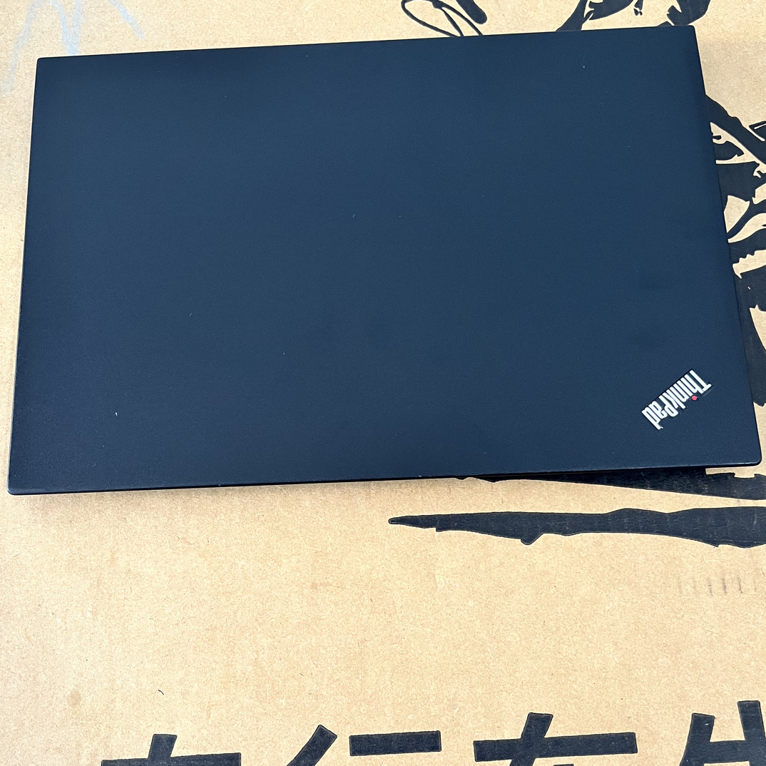 8新 ThinkPad Think Pad X1 carbon i7-6600u 16+256二手笔记本