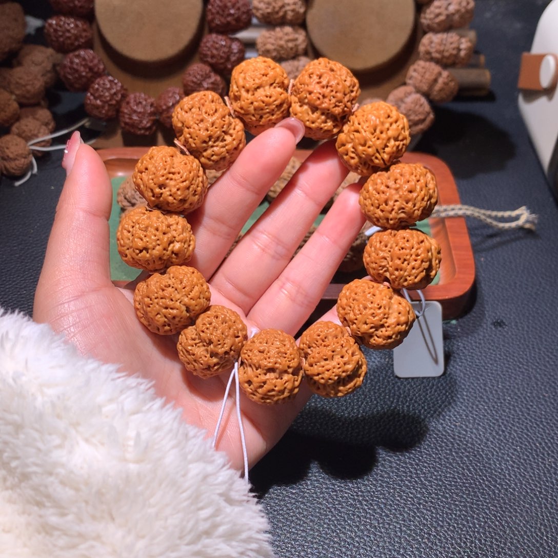 手串金刚菩提26尺寸闷墩