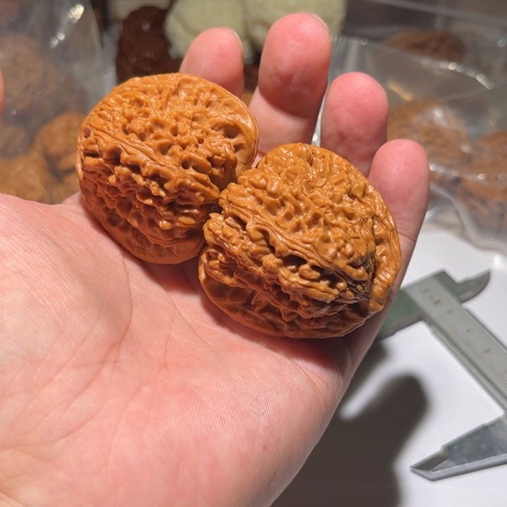 银***循吊坠文玩核桃狮子头核桃
