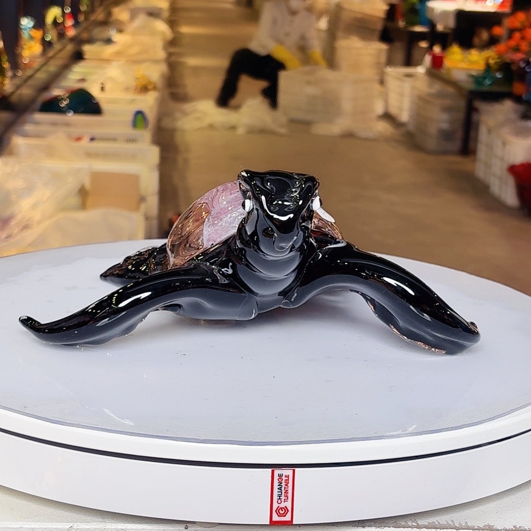 琉璃手工艺品琉璃岛上有个叫小白