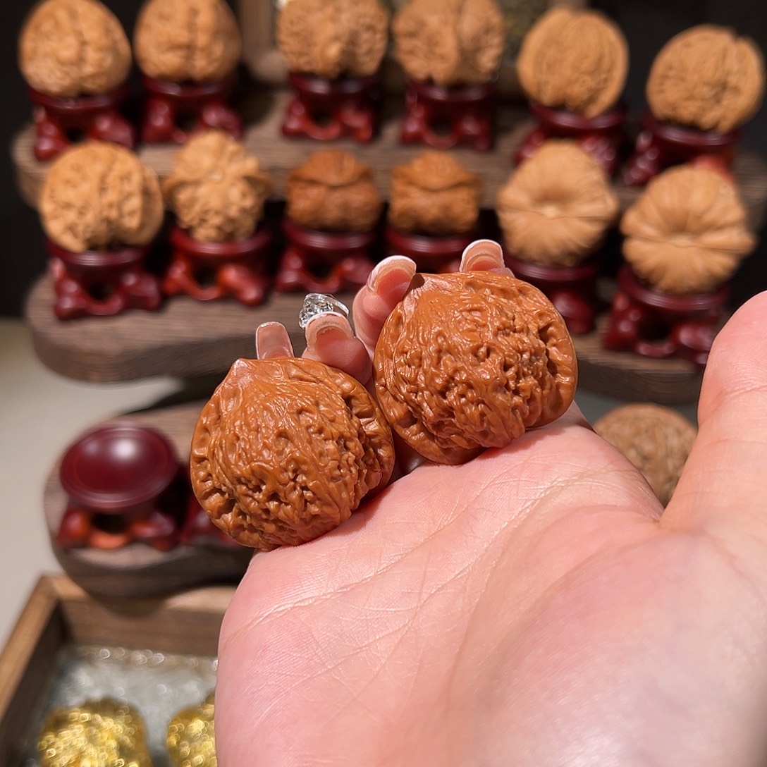 把件文玩核桃七步沟