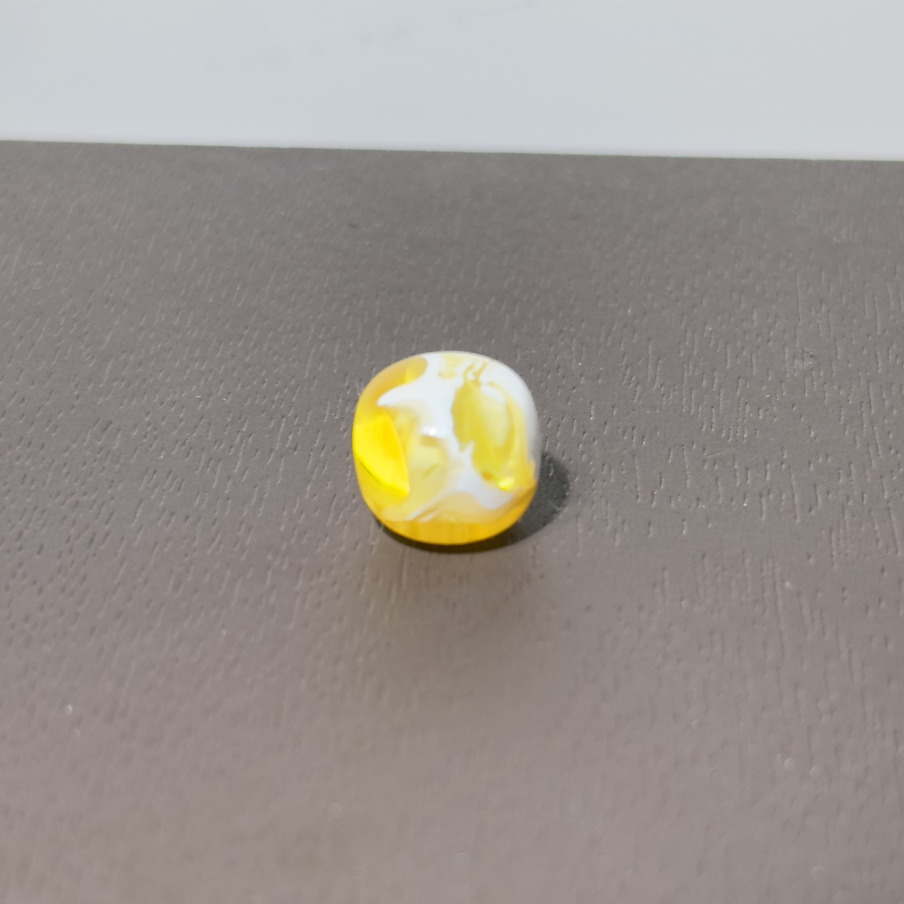 天然琥珀蜜蜡 金漆白 溶洞 妖花 老型珠 尺寸11.5mm