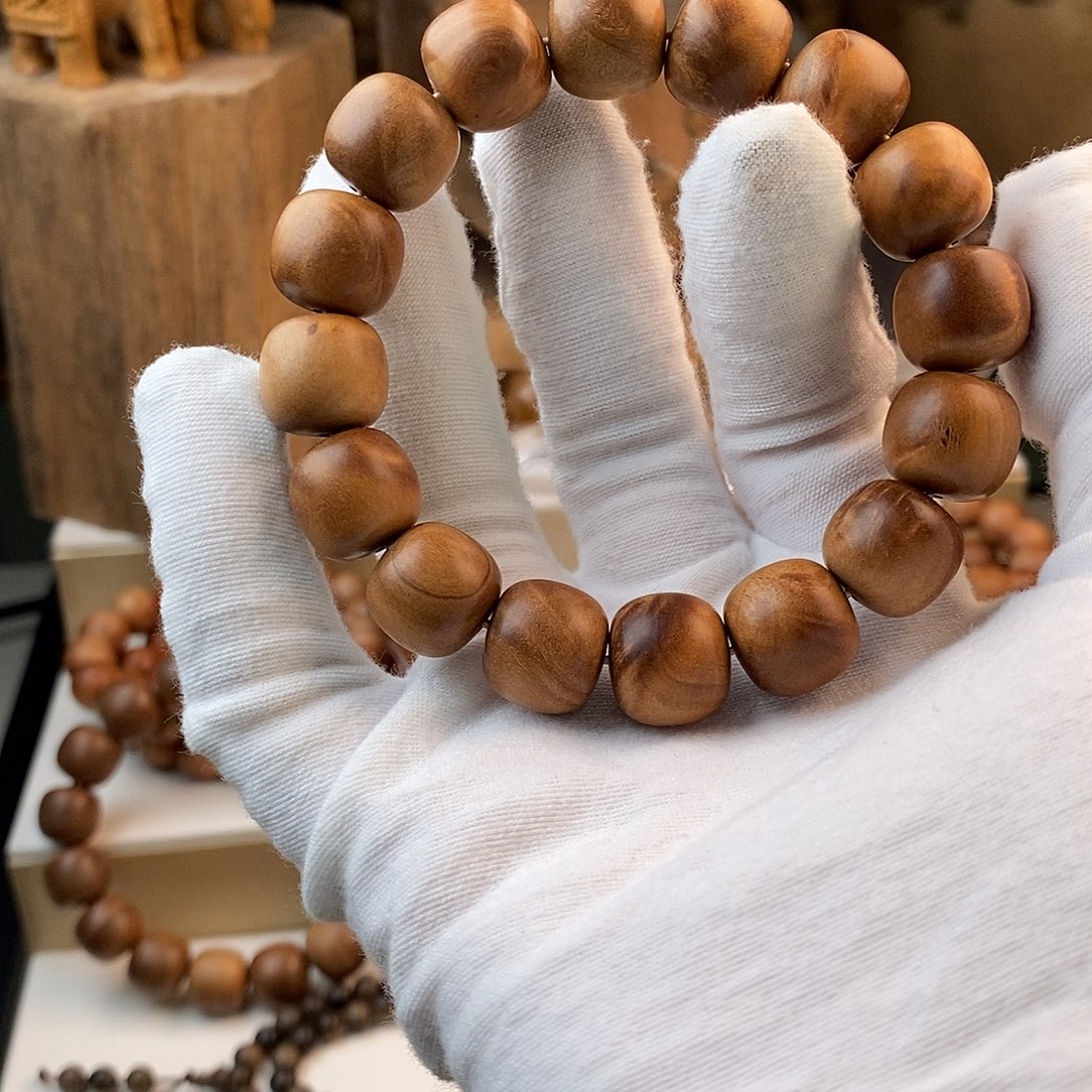 檀香木其他顺纹老山檀香13*14瑕疵福利款