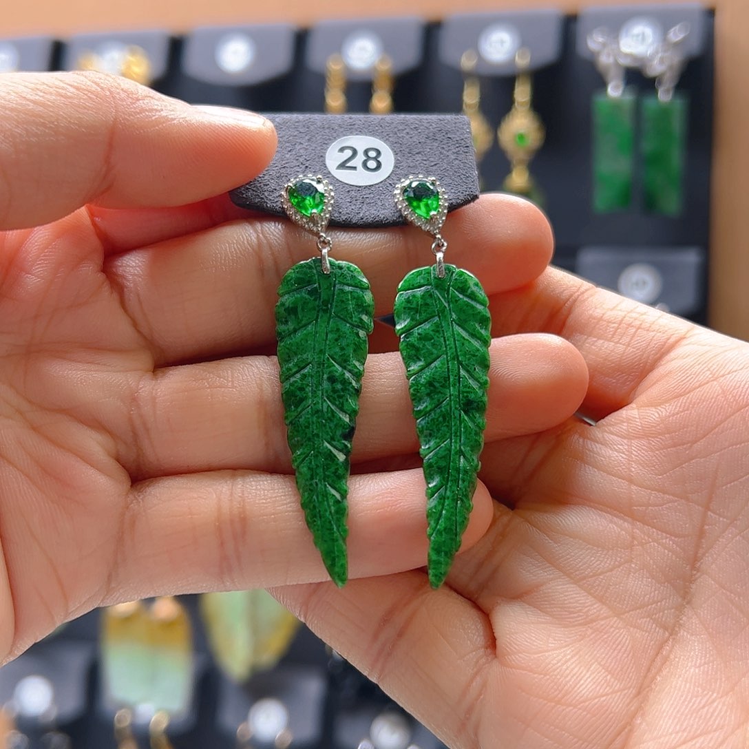 银S925镶嵌翡翠耳饰