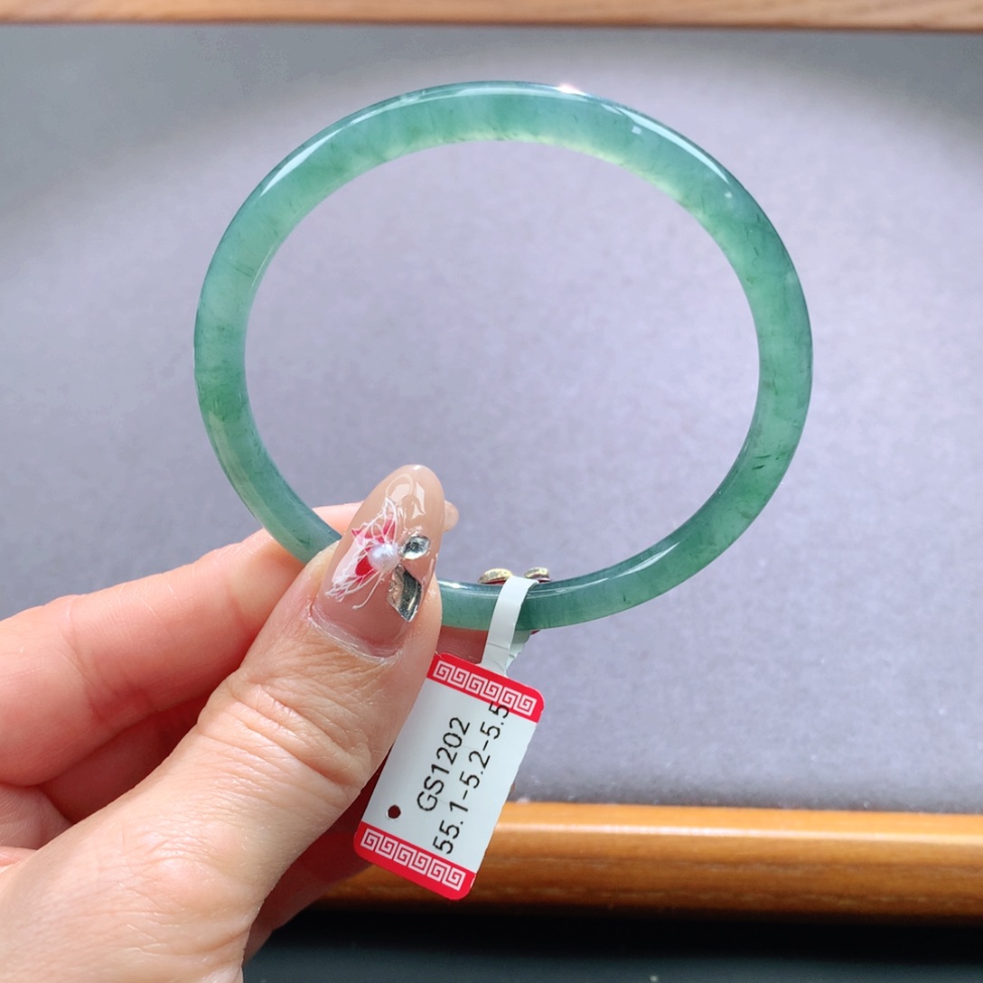 翡翠手镯未镶嵌天然翡翠手镯叮当镯