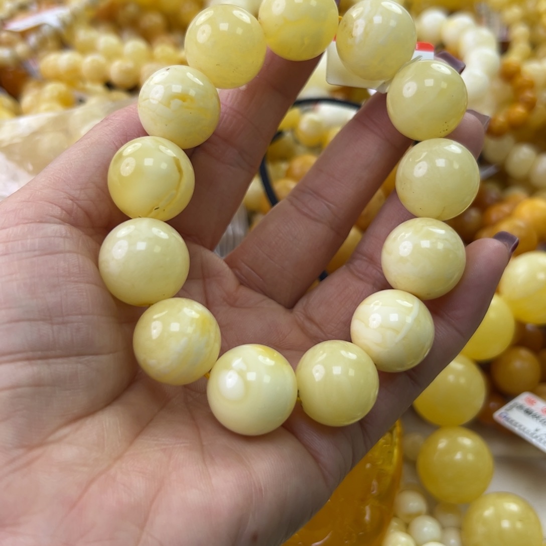 琥珀珠宝奇石未镶嵌
