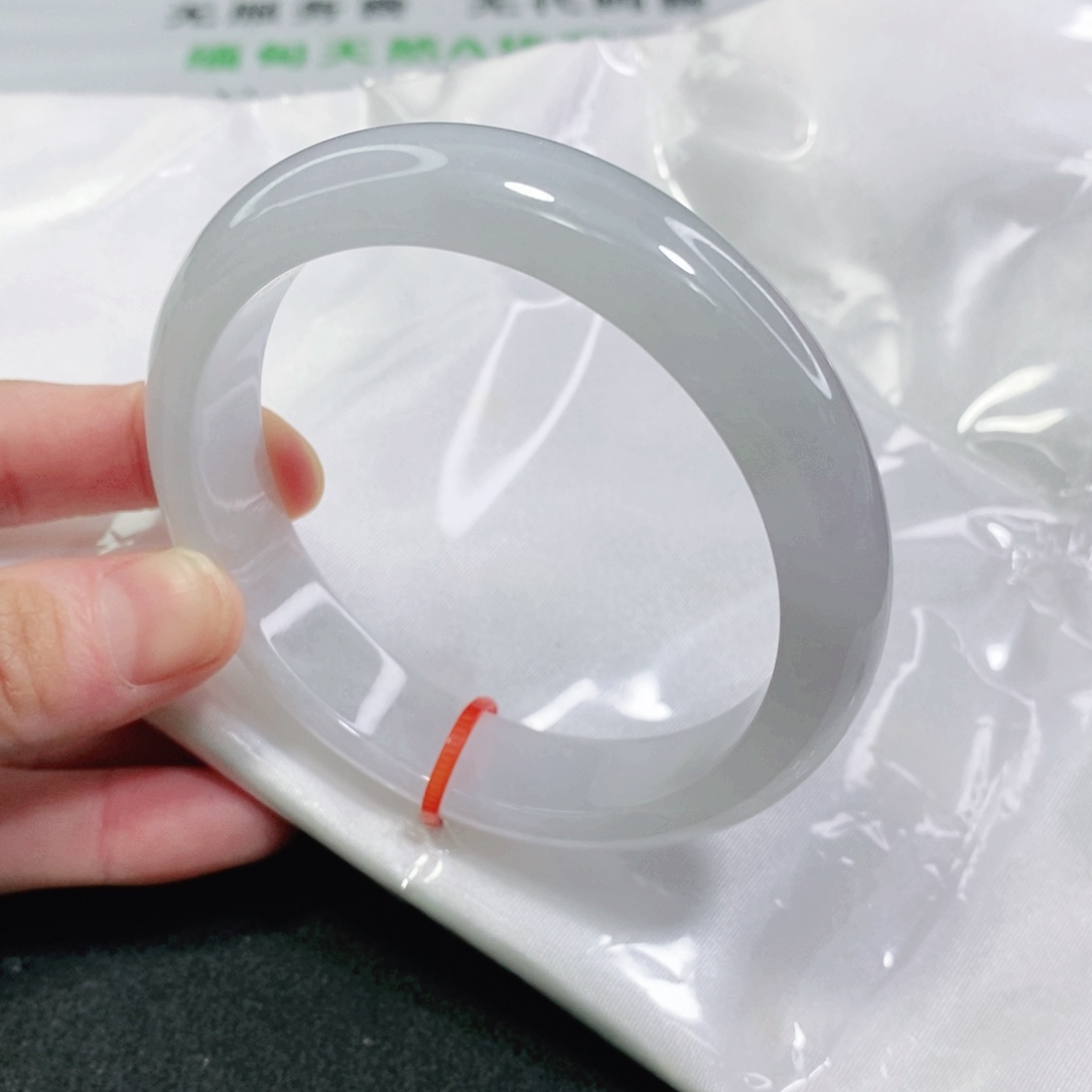 翡翠手镯未镶嵌57585758575857