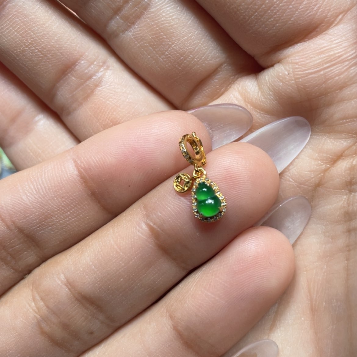 【闪购商品】翡翠吊坠(不含链)18K金镶嵌