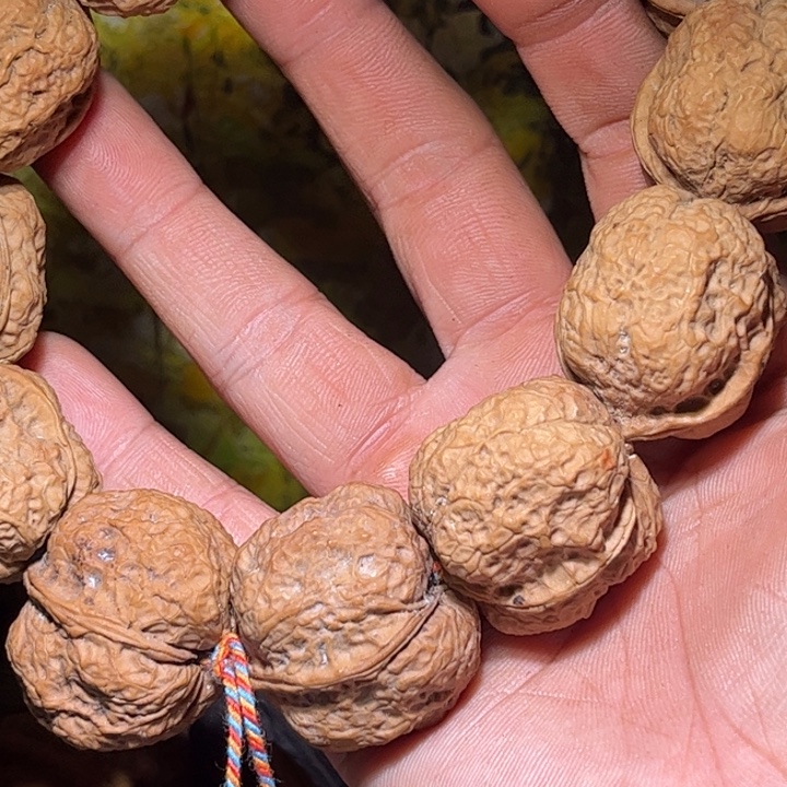 吊坠文玩核桃滇西49