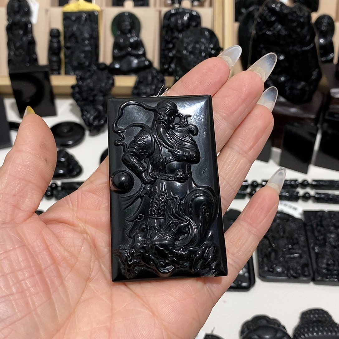 龙***哥岫玉未镶嵌纯天然岫玉颈饰