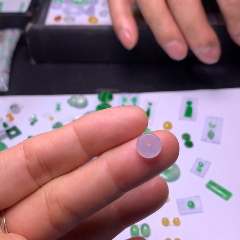 【闪购商品】翡翠颈饰未镶嵌可***呀珠