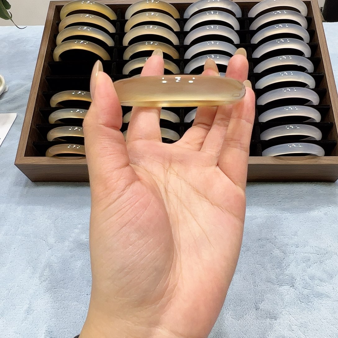 晚***風玛瑙/玉髓未镶嵌手镯