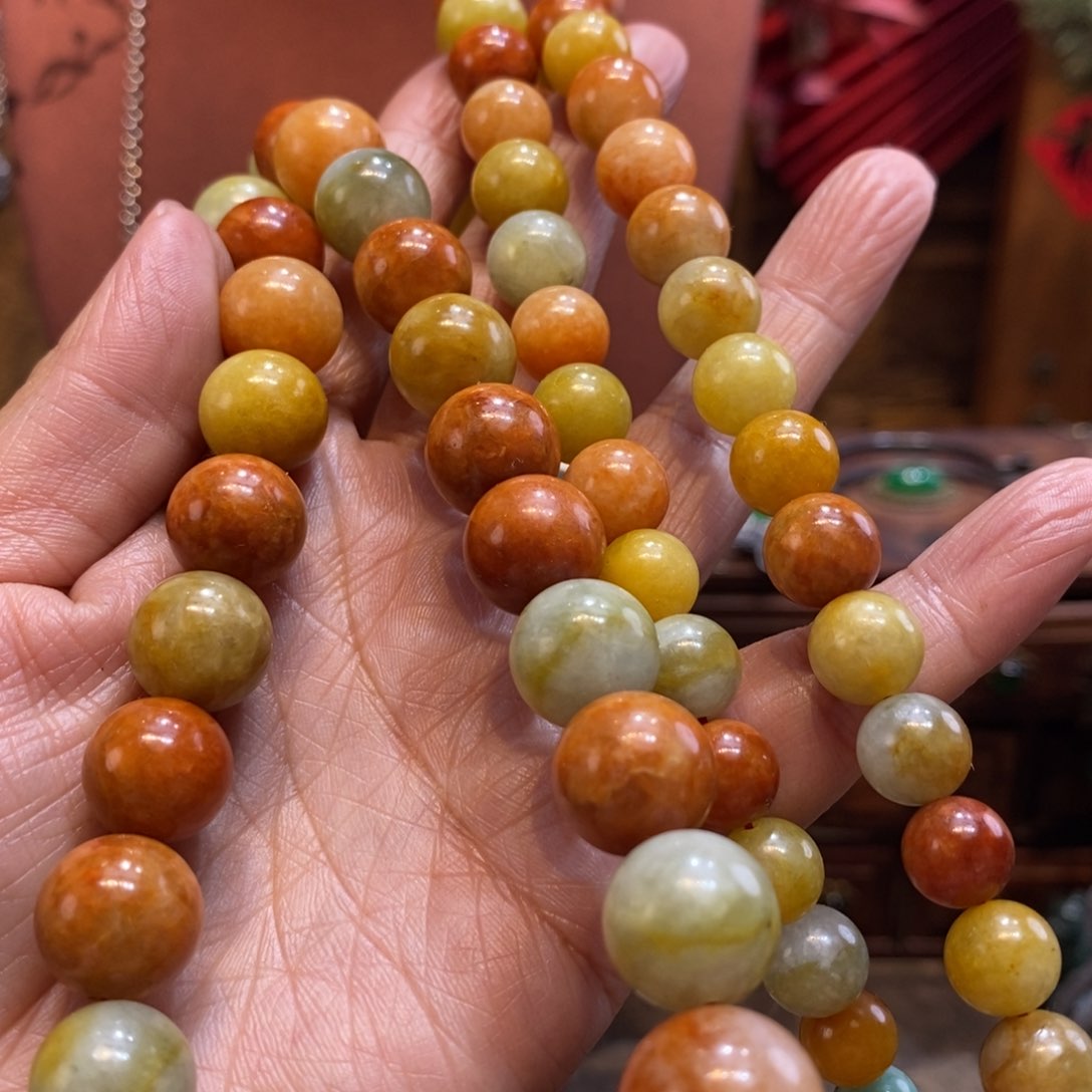 翡翠吊坠(赠链)未镶嵌