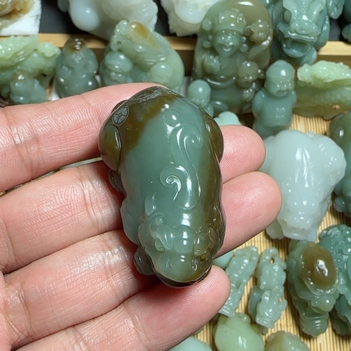 和田玉挂件未镶嵌