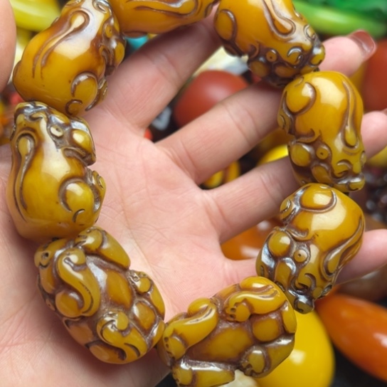 琥珀手串未镶嵌蜜蜡 