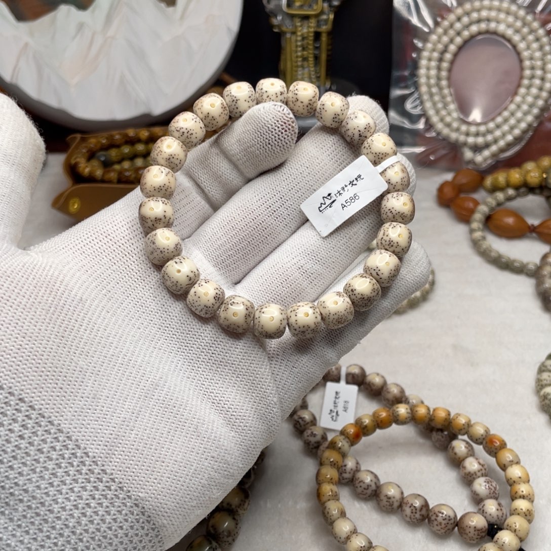 手串星月菩提10.5x9.5骨瓷白大眼睛针尖星a586