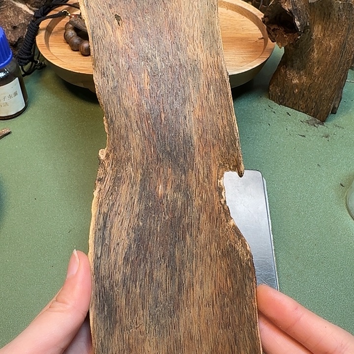 发***@沉香沉香碎屑海南老乌身圆叶皮油老料41克