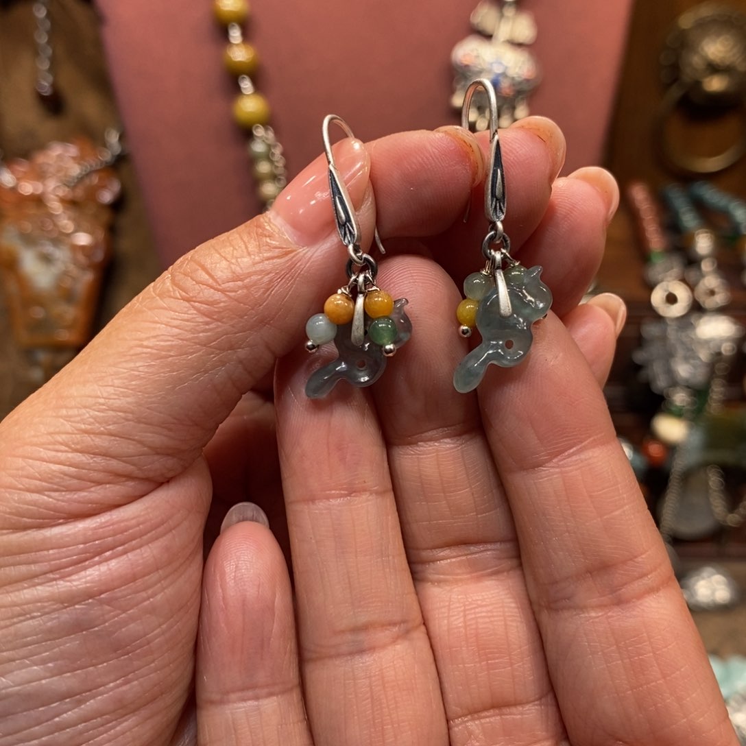 翡翠吊坠(赠链)未镶嵌