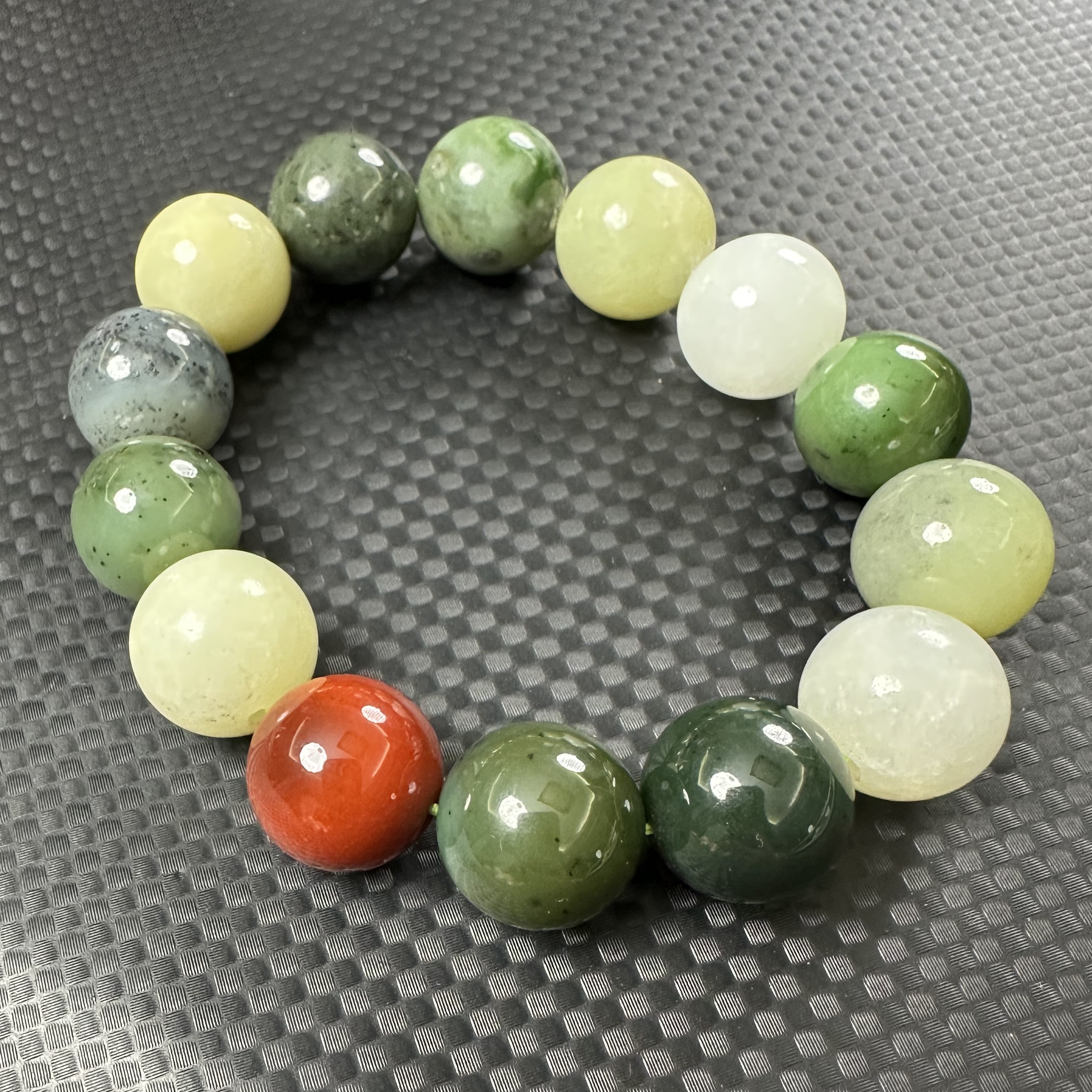 和田玉手串多宝卡16(多样性发其一)