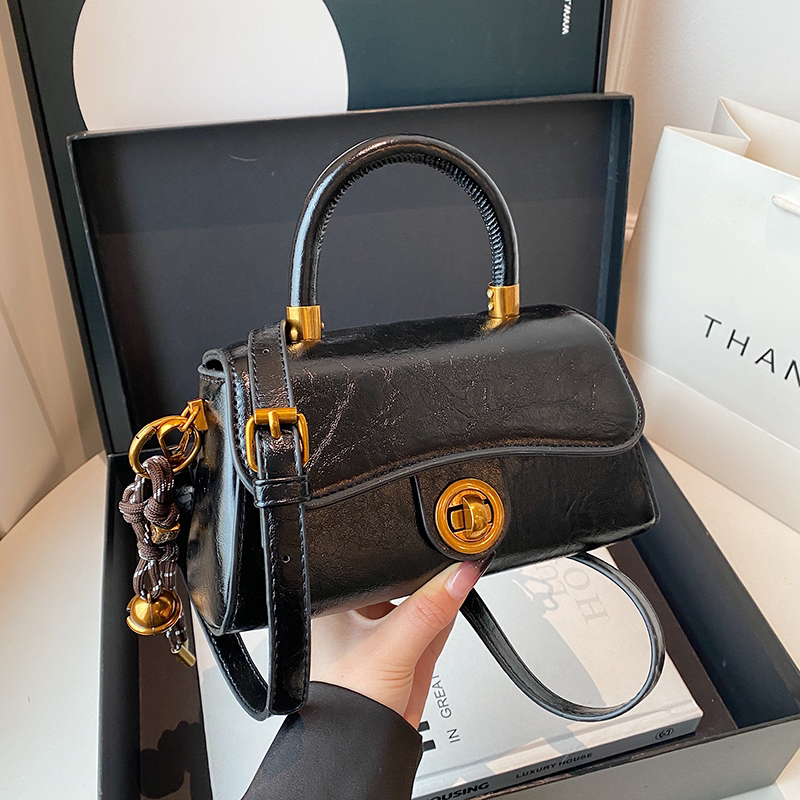 新款轻奢百搭高级感气质时尚斜挎女士包1172黑