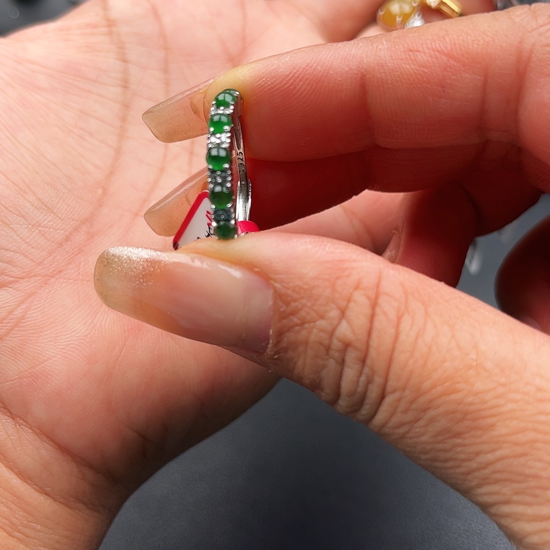 翡翠戒指银S925镶嵌缅甸天然A货翡翠女戒指