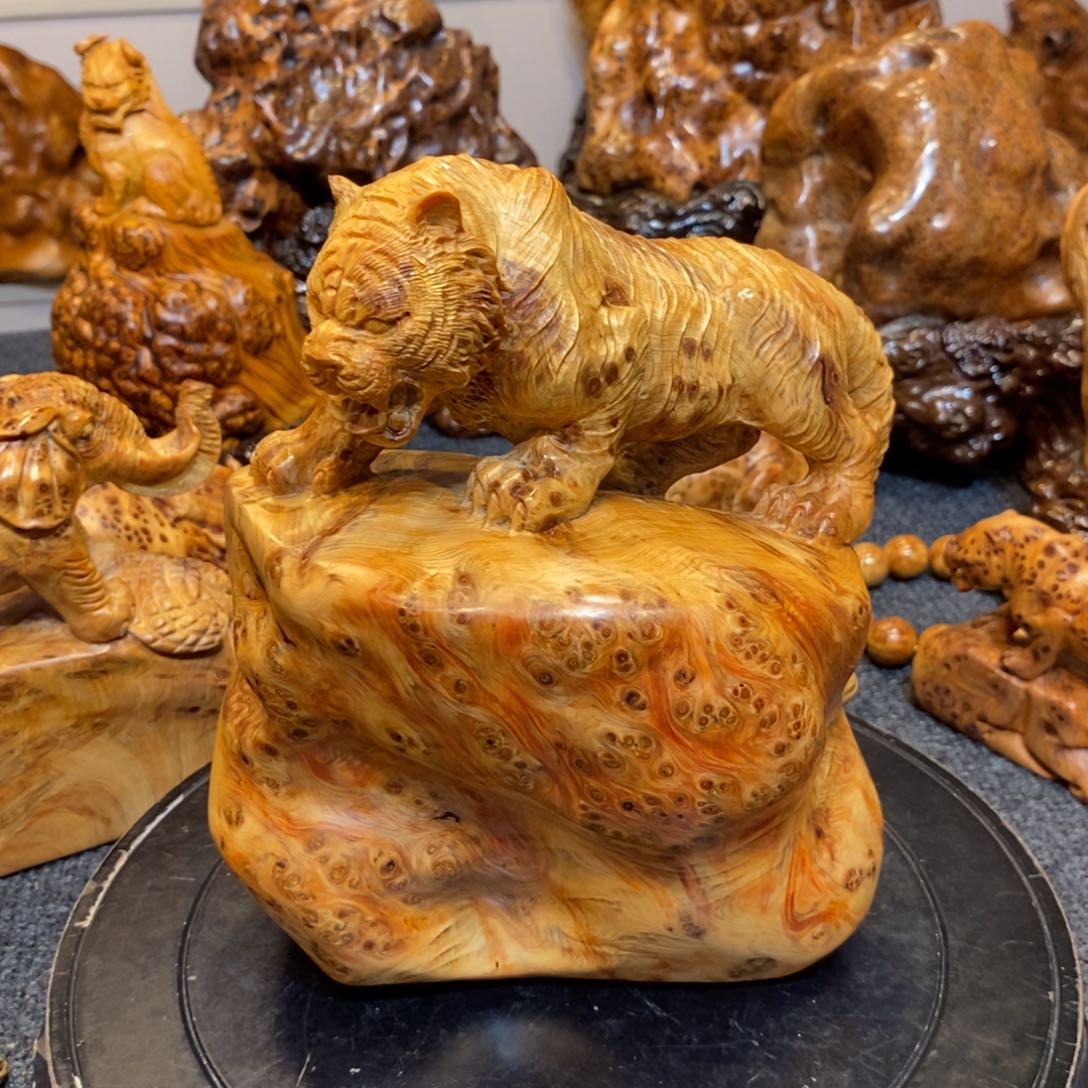 柏木（崖柏）开*精品陈化瘤疤老虎摆件