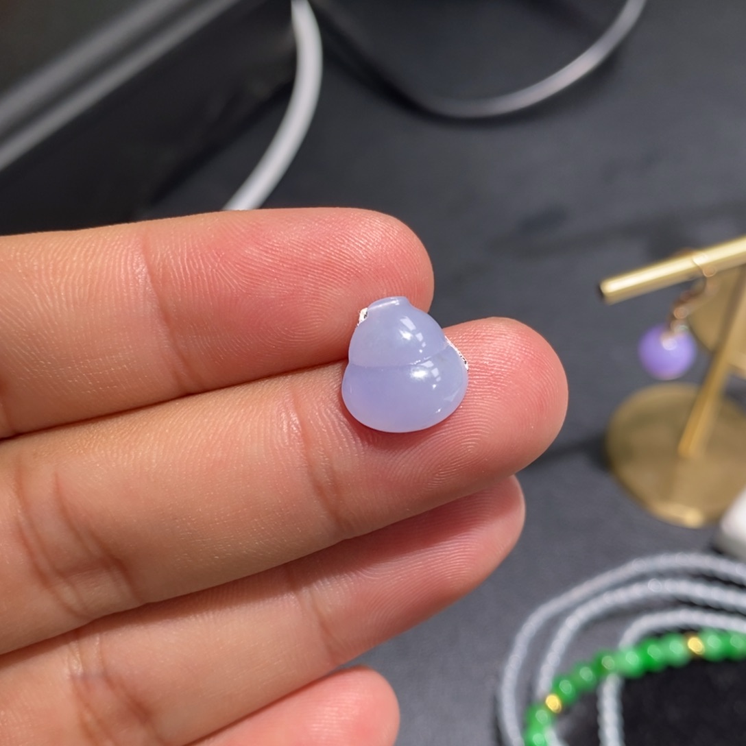 翡翠裸石紫罗兰葫芦