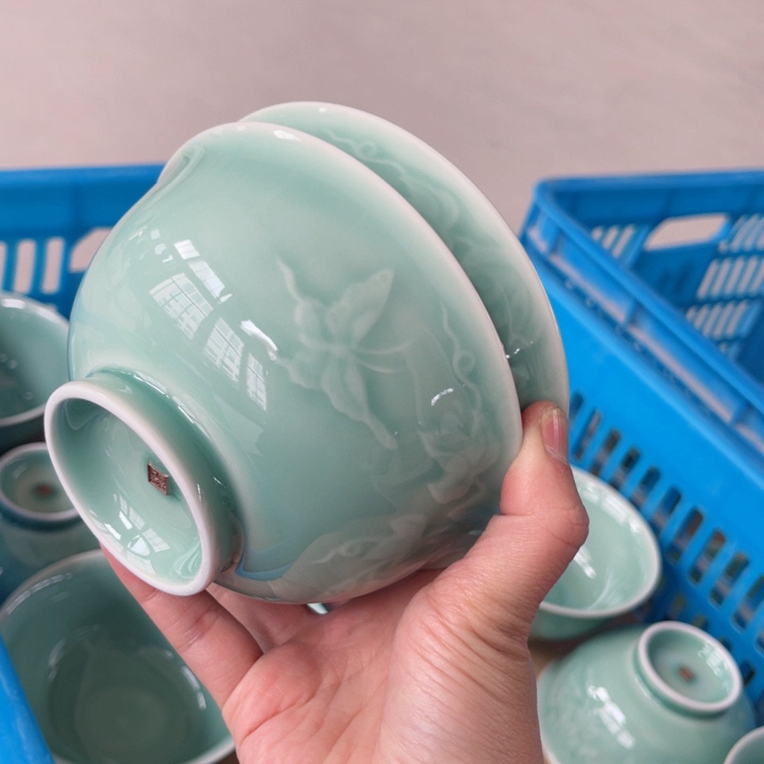 碗哈哈哈哈哈哈哈