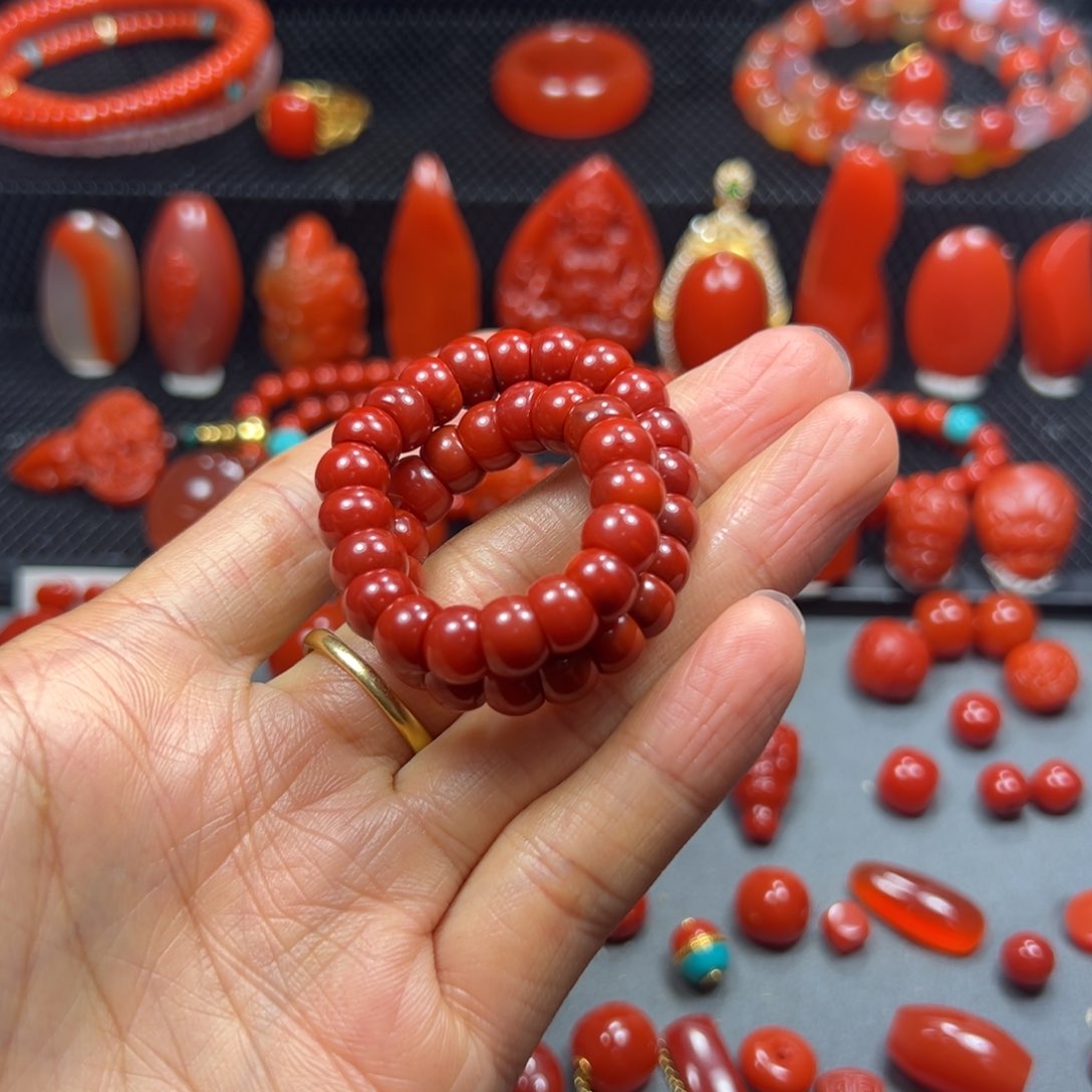 南红玛瑙未镶嵌珠宝奇石