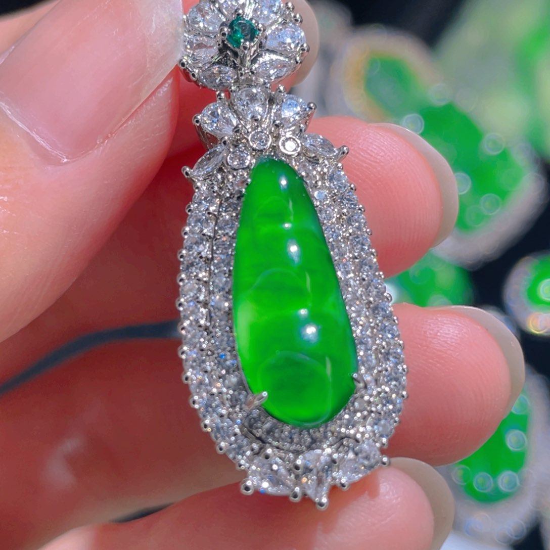 翡翠吊坠(不含链)未镶嵌