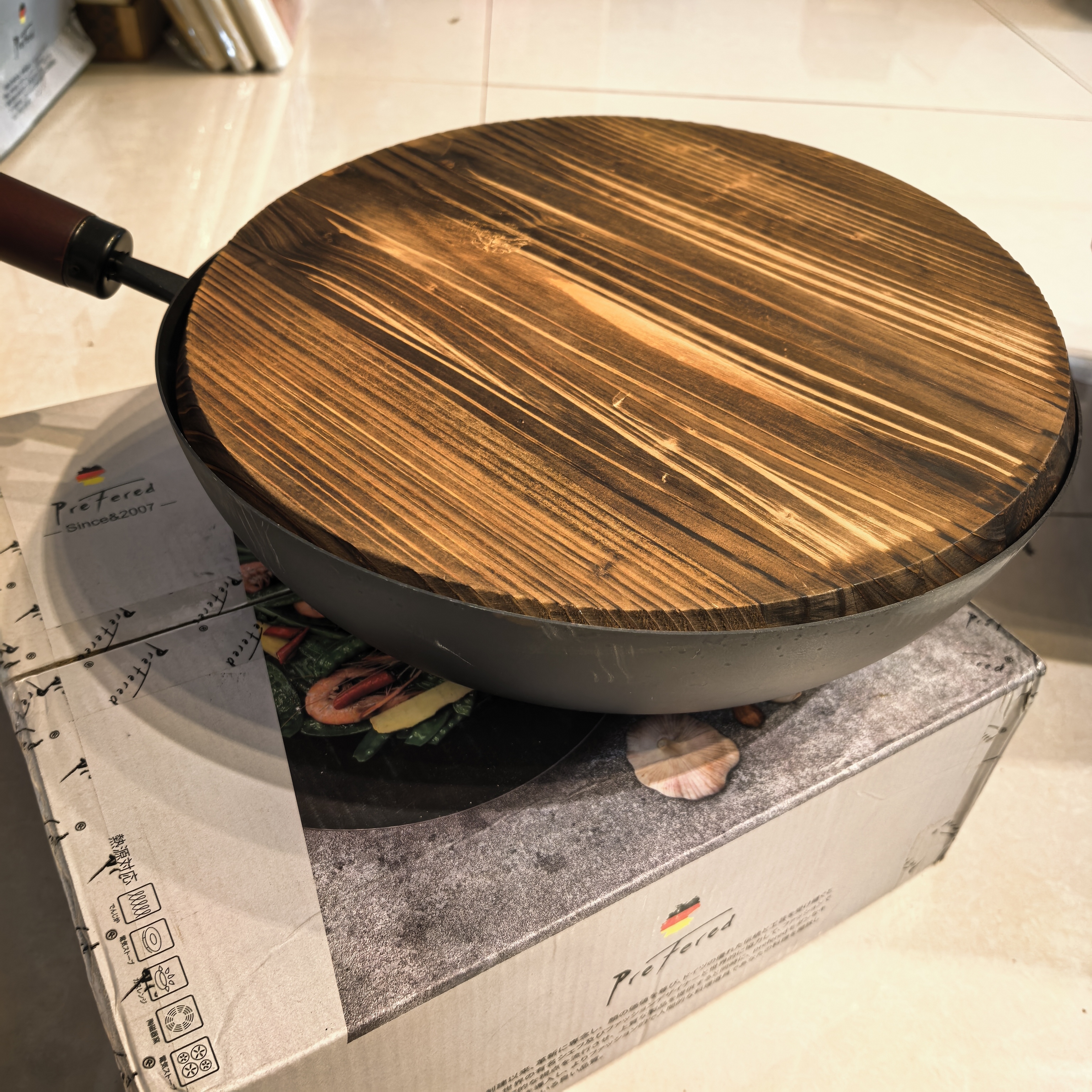 老式无涂层铁锅家用圆底炒锅加厚精铁锅爆炒炒菜锅燃气灶适用