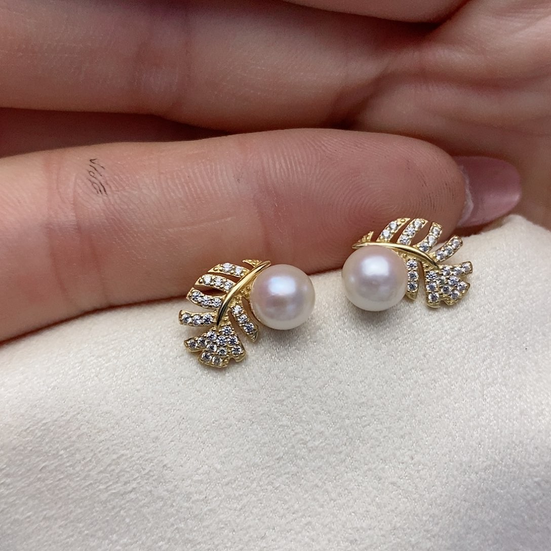 【闪购商品】海水珍珠耳饰银S925镶嵌44