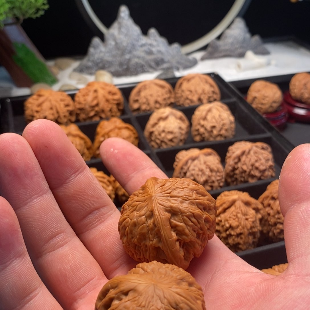 文玩核桃把件40铁锤