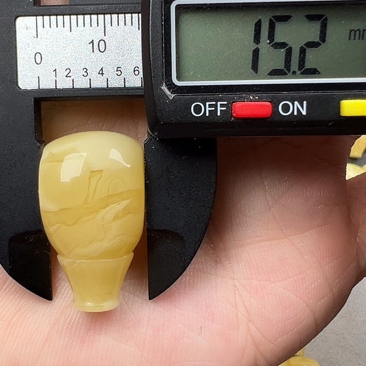 蜜蜡未镶嵌吊坠(不含链)