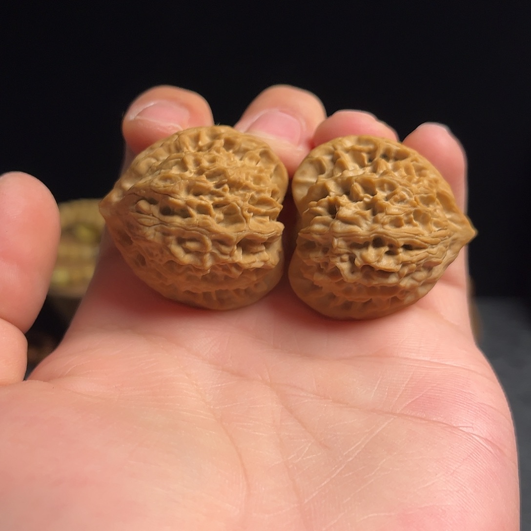 吊坠文玩核桃37火麒麟