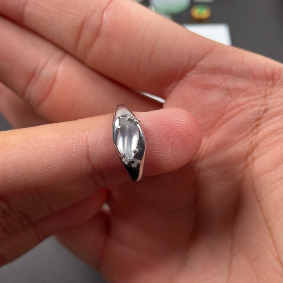 用***么翡翠未镶嵌挂件翡翠珠宝翡翠珠宝