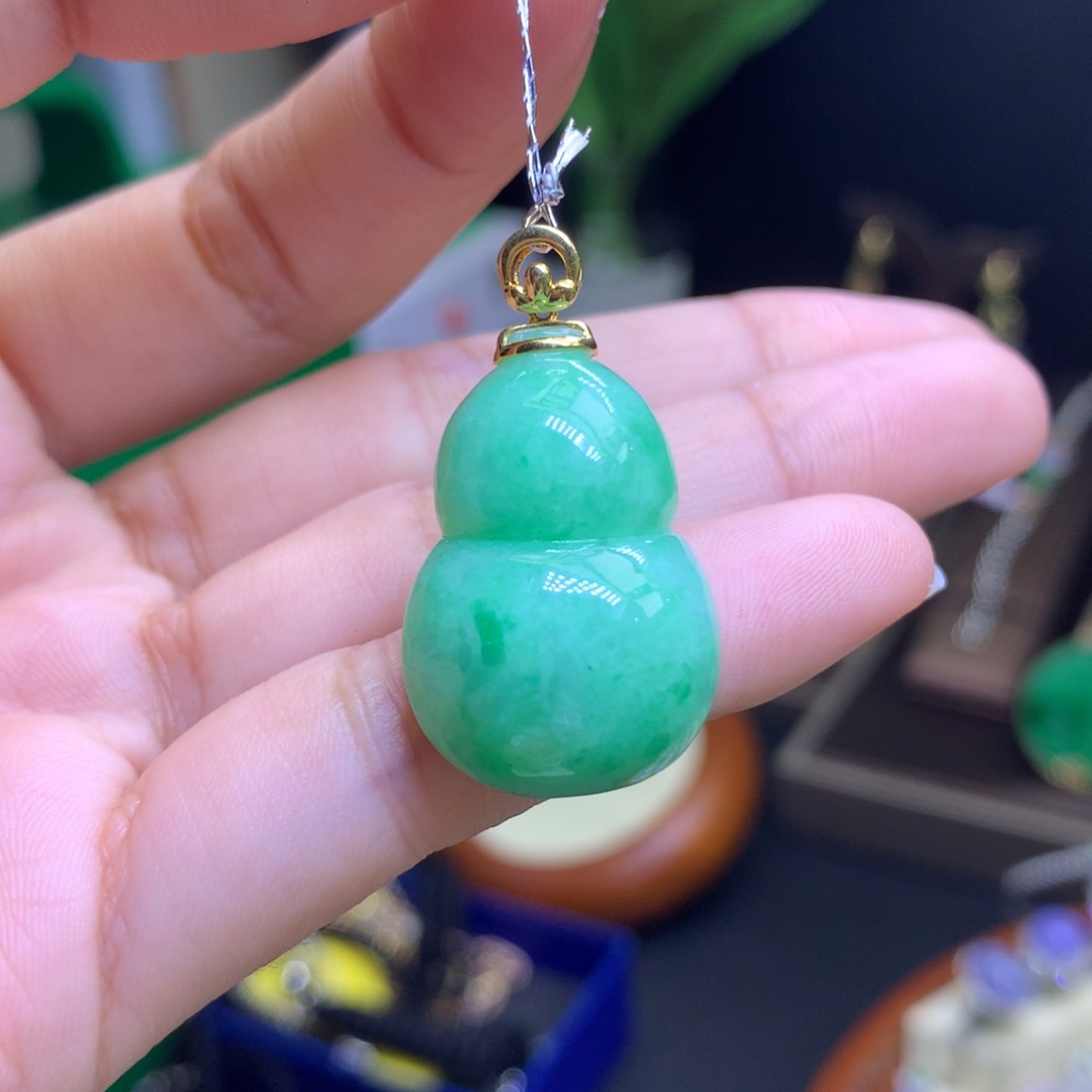 【闪购商品】翡翠颈饰18K金镶嵌翡翠